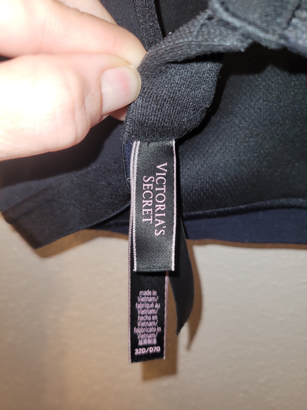 Victoria's Secret Sport VSX Black Crisscross Strappy Wireless Sports Bra 32D - Picture 6 of 7